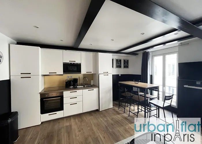 Urban Flat 13 - Pretty 2 Bedroom Parisian Flat
